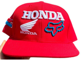 Gorra Visera Plana 114CLOTHES – HONDA – Rojo